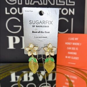 Chic Lemon Blossom Earrings - Gold and Green